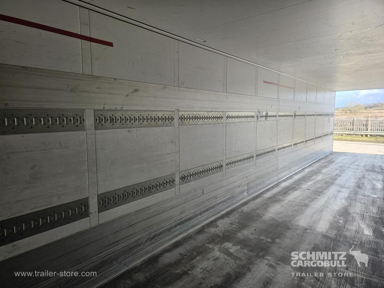 SCHMITZ Reefer Standard - Semi-reboque isotérmico: foto 3 SCHMITZ Reefer Standard - Semi-reboque isotérmico: foto 3
