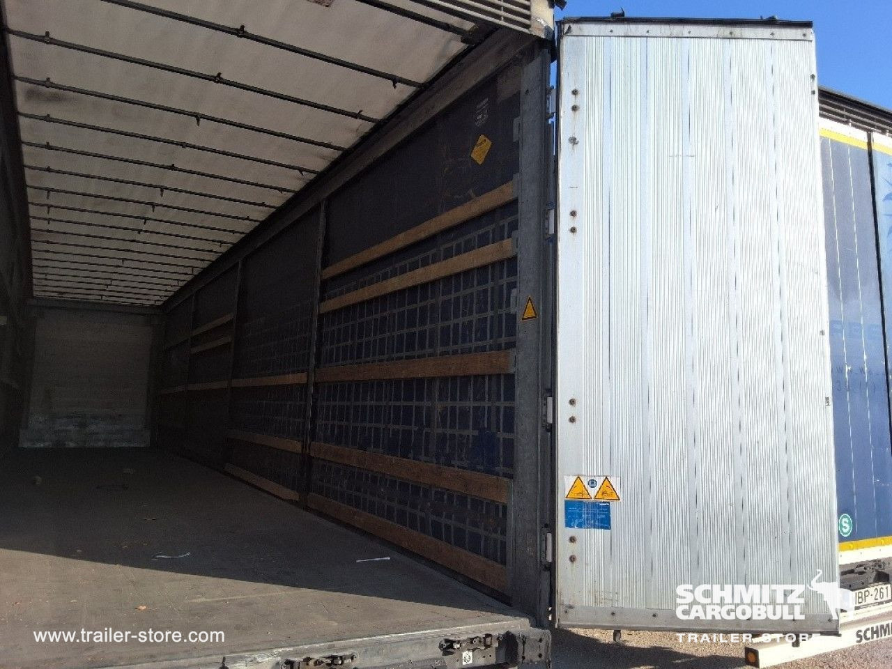 SCHMITZ Curtainsider Mega - Semi-reboque de lona: foto 5 SCHMITZ Curtainsider Mega - Semi-reboque de lona: foto 5