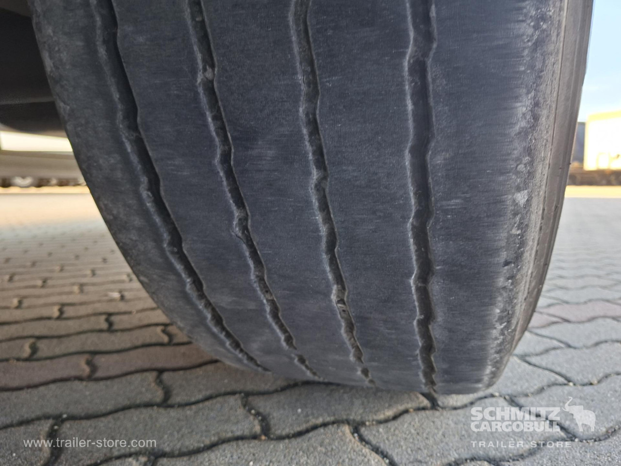 SCHMITZ Reefer Multitemp - Semi-reboque isotérmico: foto 3 SCHMITZ Reefer Multitemp - Semi-reboque isotérmico: foto 3