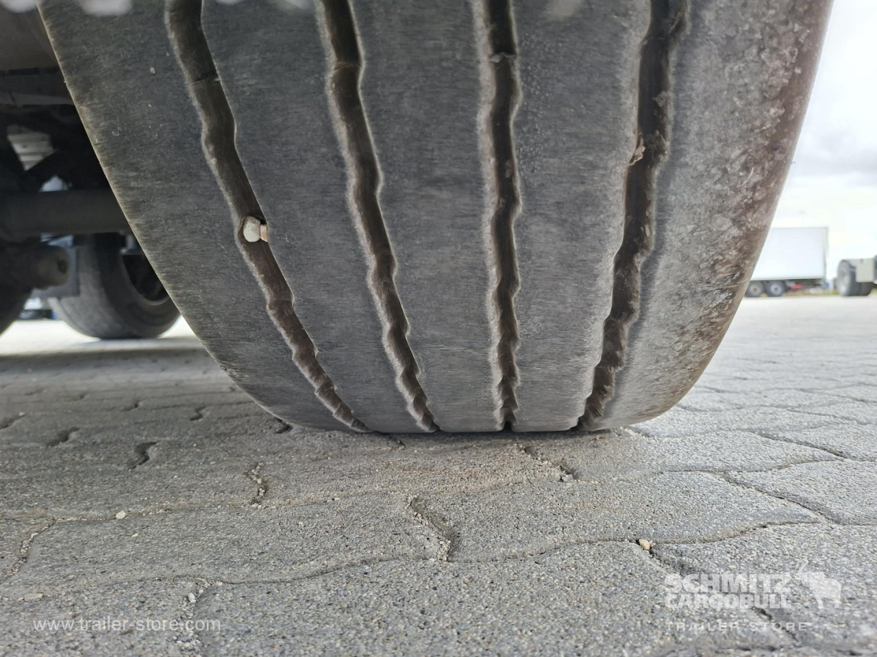 SCHMITZ Reefer Standard - Semi-reboque isotérmico: foto 3 SCHMITZ Reefer Standard - Semi-reboque isotérmico: foto 3