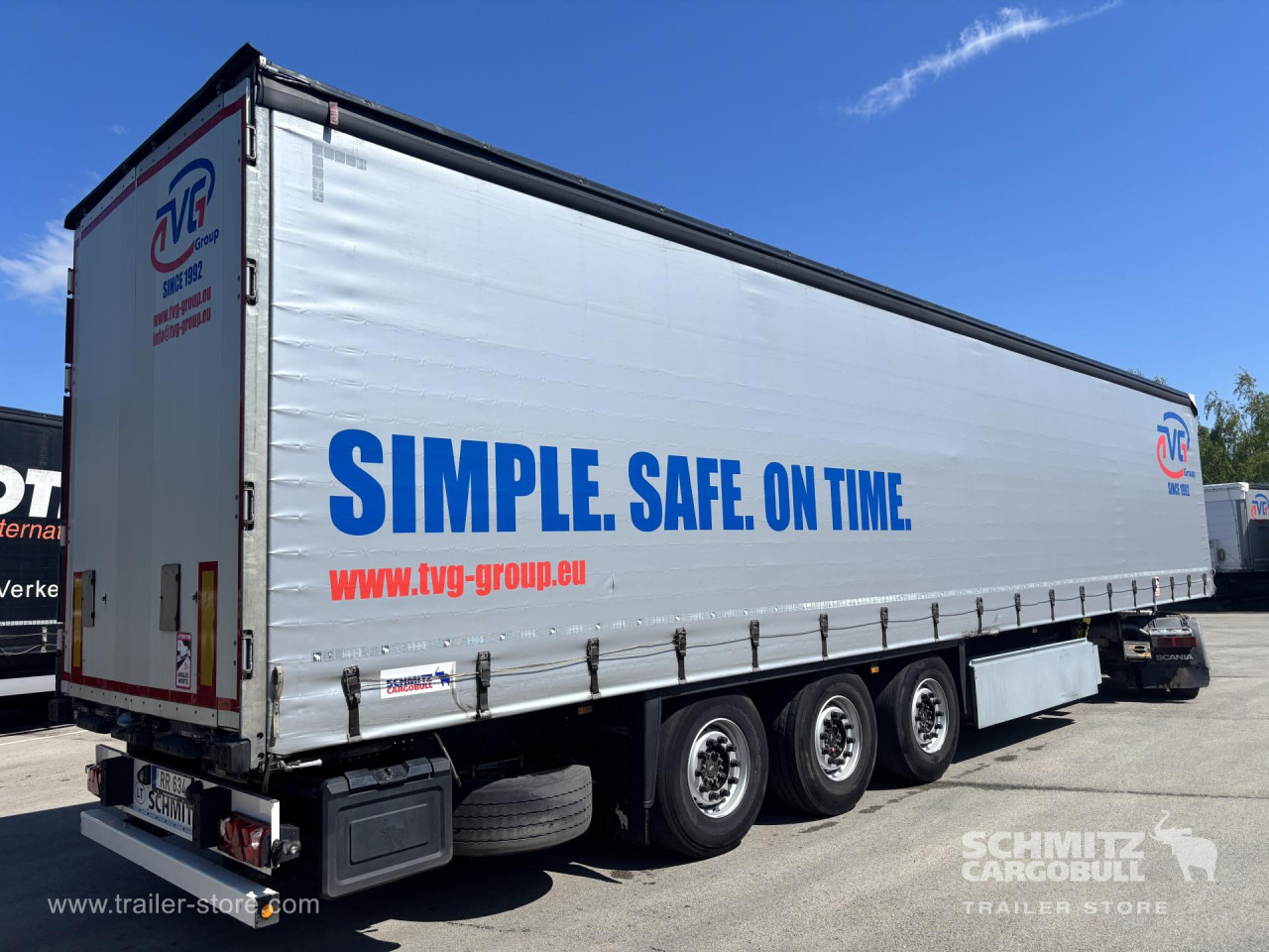 SCHMITZ Curtainsider Standard - Semi-reboque de lona: foto 1 SCHMITZ Curtainsider Standard - Semi-reboque de lona: foto 1
