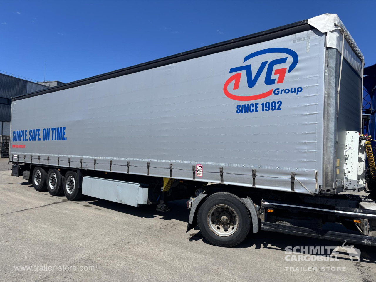 SCHMITZ Curtainsider Standard - Semi-reboque de lona: foto 4 SCHMITZ Curtainsider Standard - Semi-reboque de lona: foto 4