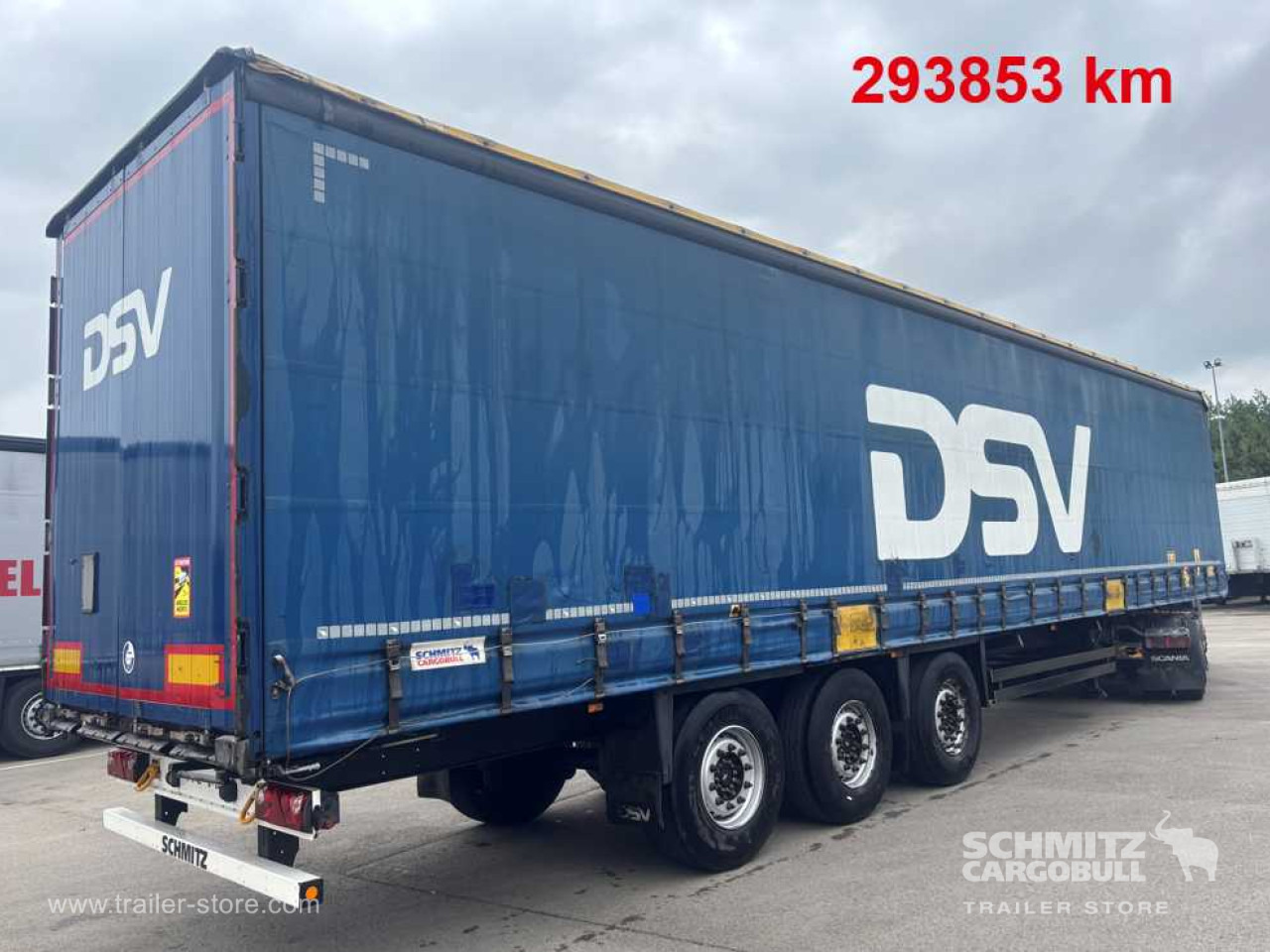 SCHMITZ Curtainsider Standard - Semi-reboque de lona: foto 1 SCHMITZ Curtainsider Standard - Semi-reboque de lona: foto 1