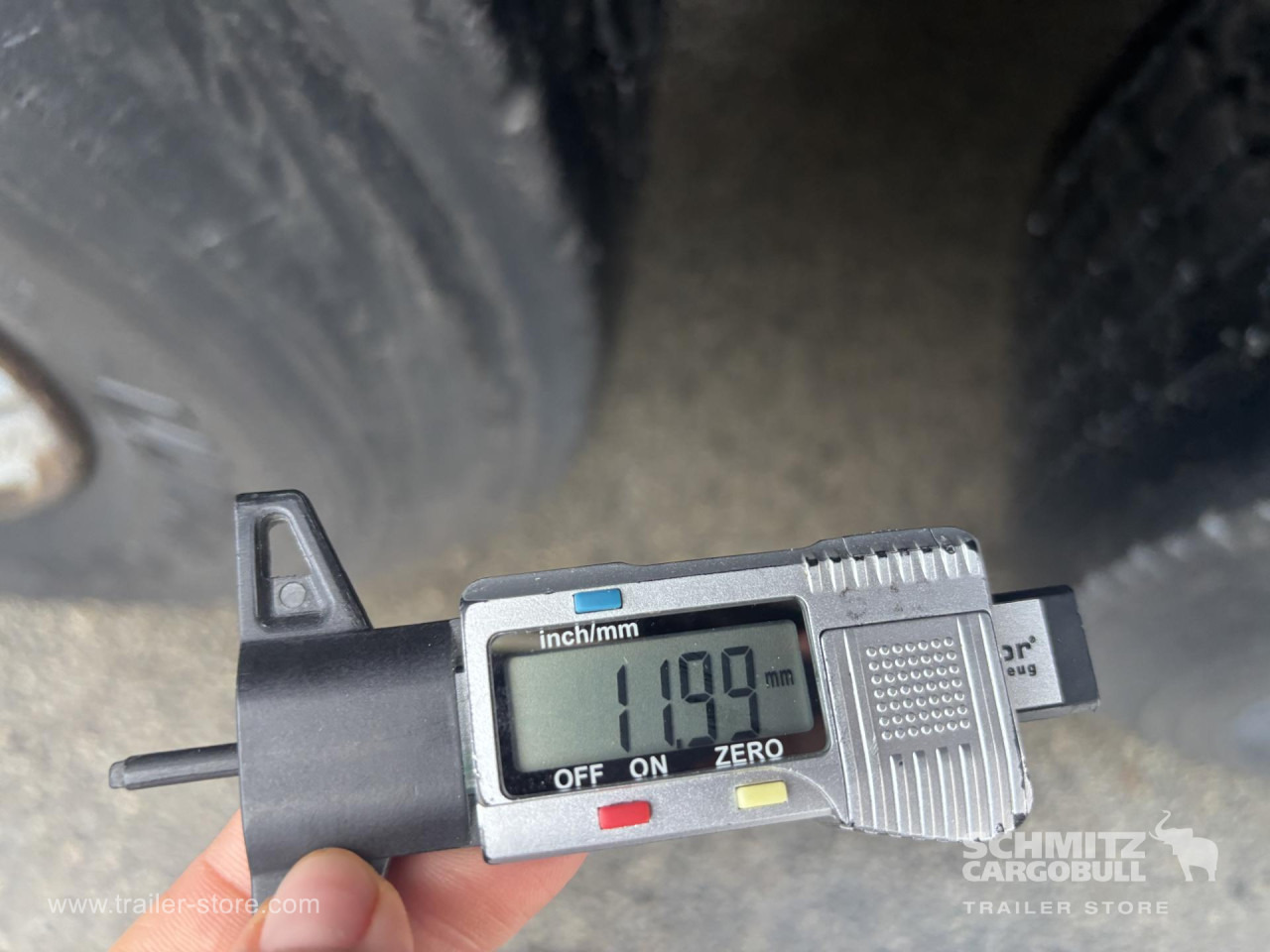 SCHMITZ Reefer Standard - Semi-reboque isotérmico: foto 3 SCHMITZ Reefer Standard - Semi-reboque isotérmico: foto 3