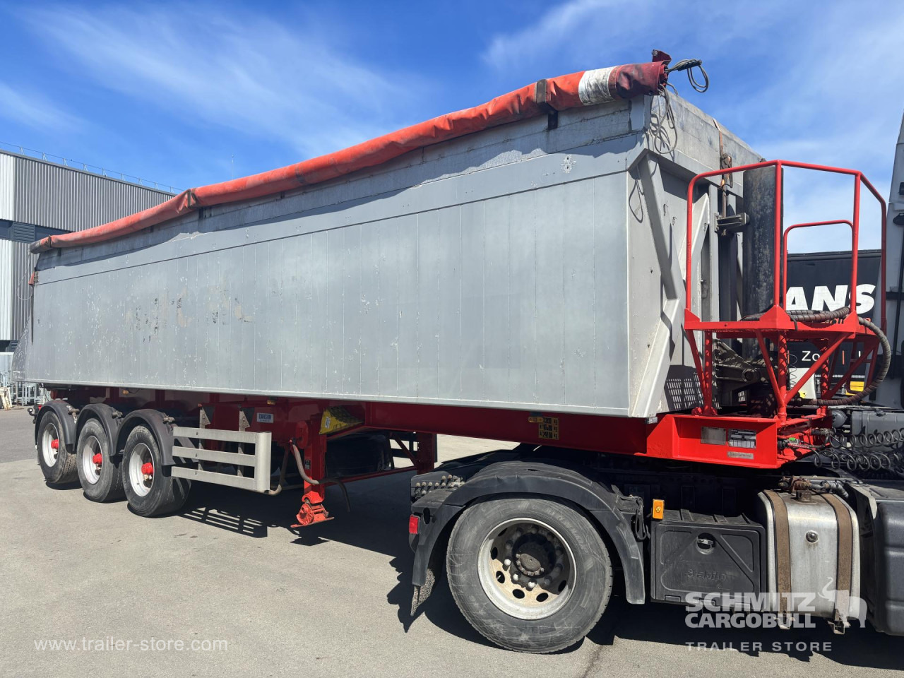 Tipper Alu-square sided body 40m³ - Semi-reboque basculante: foto 1 Tipper Alu-square sided body 40m³ - Semi-reboque basculante: foto 1