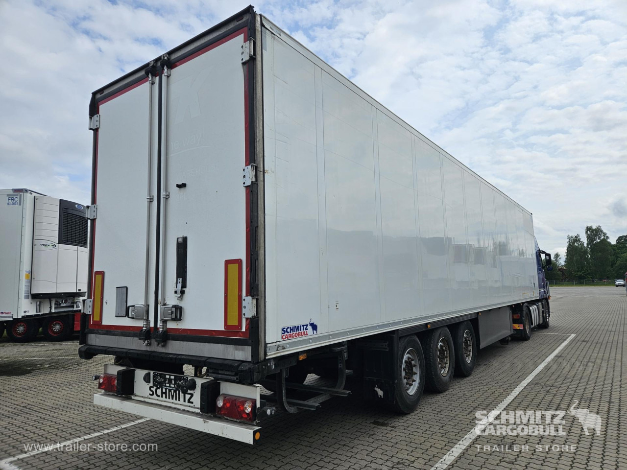 SCHMITZ Reefer Standard Double deck - Semi-reboque isotérmico: foto 1 SCHMITZ Reefer Standard Double deck - Semi-reboque isotérmico: foto 1