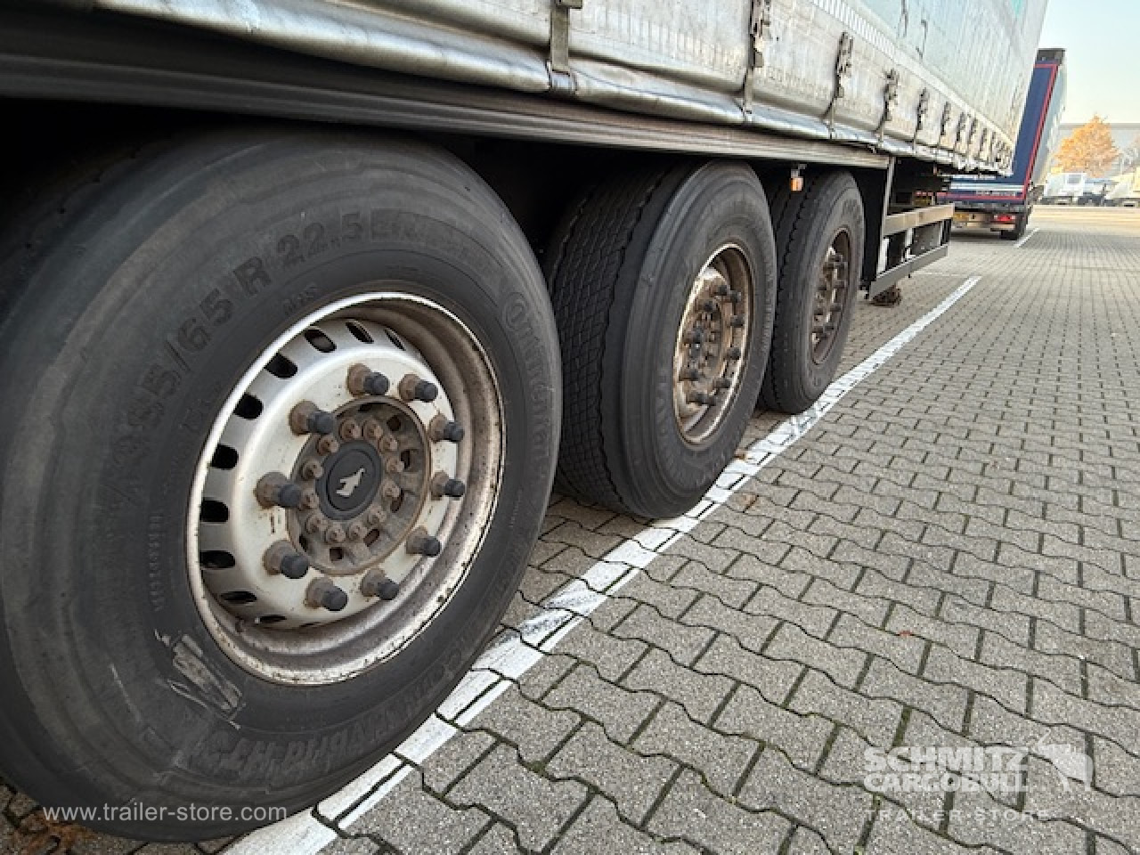 SCHMITZ Oplegger Schuifzeil Standard - Semi-reboque de lona: foto 2 SCHMITZ Oplegger Schuifzeil Standard - Semi-reboque de lona: foto 2