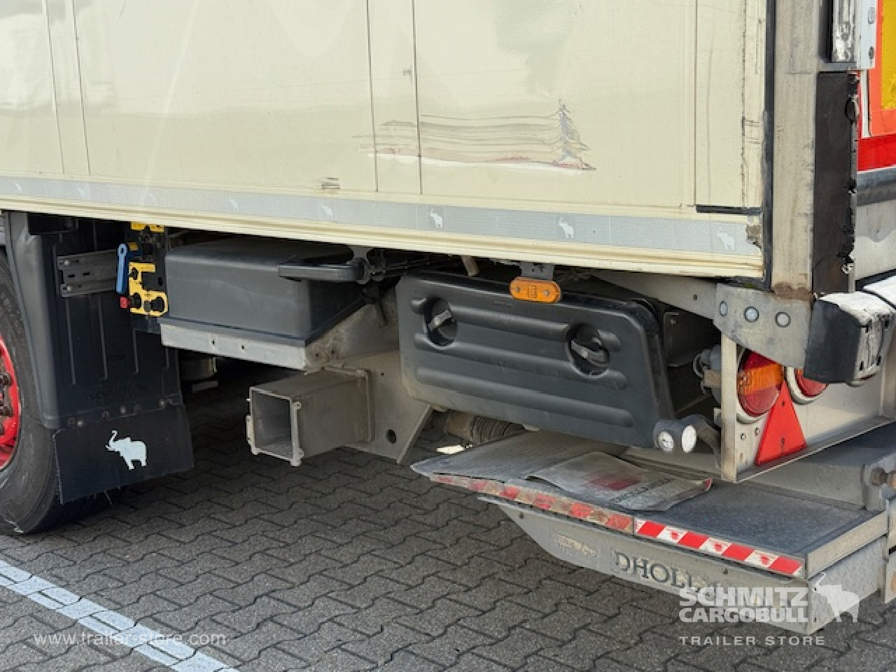 SCHMITZ Oplegger Vries Multitemp Taillift - Semi-reboque isotérmico: foto 4 SCHMITZ Oplegger Vries Multitemp Taillift - Semi-reboque isotérmico: foto 4