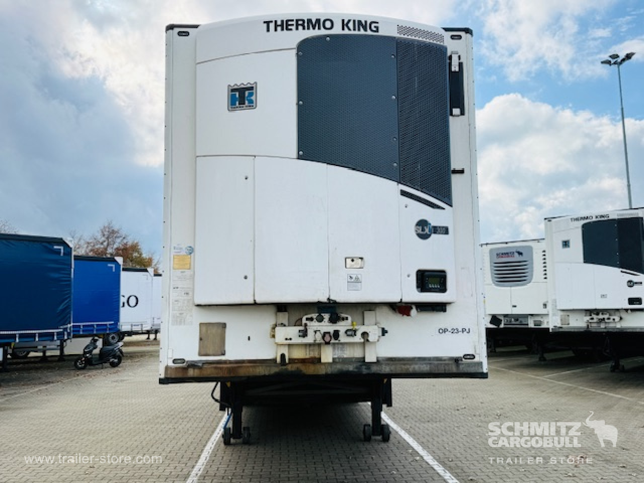 SCHMITZ Oplegger Vries Standard - Semi-reboque isotérmico: foto 3 SCHMITZ Oplegger Vries Standard - Semi-reboque isotérmico: foto 3