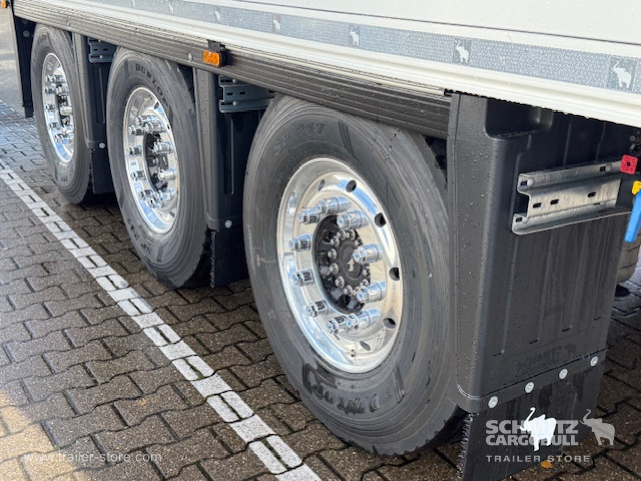 SCHMITZ Oplegger Vries Standard - Semi-reboque isotérmico: foto 2 SCHMITZ Oplegger Vries Standard - Semi-reboque isotérmico: foto 2