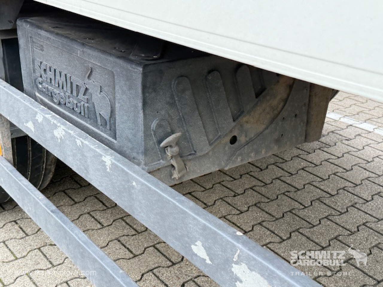 SCHMITZ Oplegger Vries Standard Taillift - Semi-reboque isotérmico: foto 4 SCHMITZ Oplegger Vries Standard Taillift - Semi-reboque isotérmico: foto 4