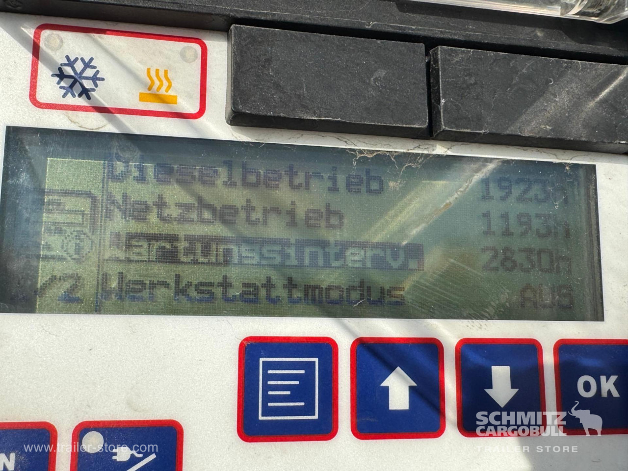 SCHMITZ Reefer Standard Double deck - Semi-reboque isotérmico: foto 2 SCHMITZ Reefer Standard Double deck - Semi-reboque isotérmico: foto 2