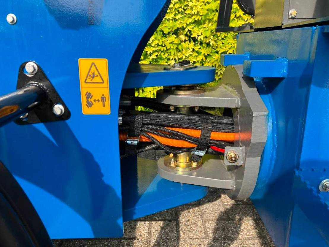 Diversen V-Tech 606 - Pá carregadora de rodas: foto 5 Diversen V-Tech 606 - Pá carregadora de rodas: foto 5