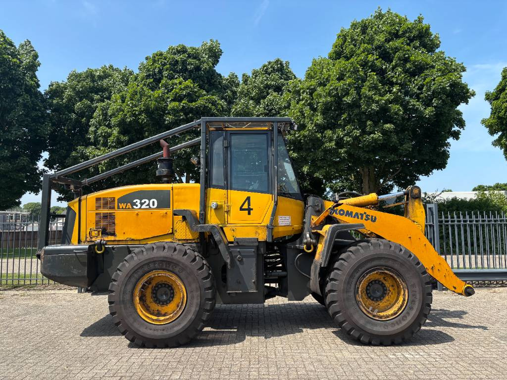 Komatsu WA 320-5 - Pá carregadora de rodas: foto 4 Komatsu WA 320-5 - Pá carregadora de rodas: foto 4