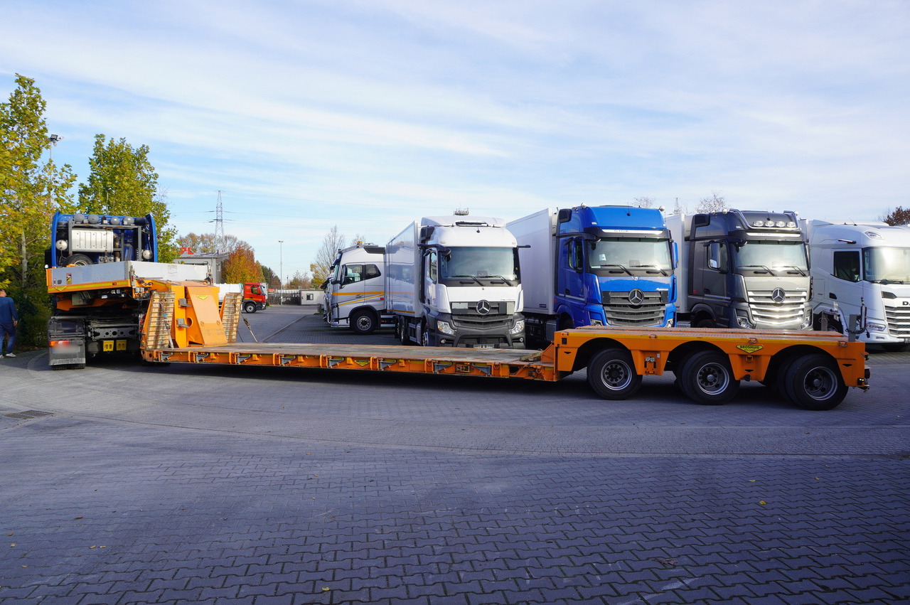 BROSHUIS 3ABD-48 61.0t TiefBet low-loader semi-trailer / 40 tons cap. / 3 steering axles / hydraulic suspension - Semi-reboque baixa: foto 4 BROSHUIS 3ABD-48 61.0t TiefBet low-loader semi-trailer / 40 tons cap. / 3 steering axles / hydraulic suspension - Semi-reboque baixa: foto 4