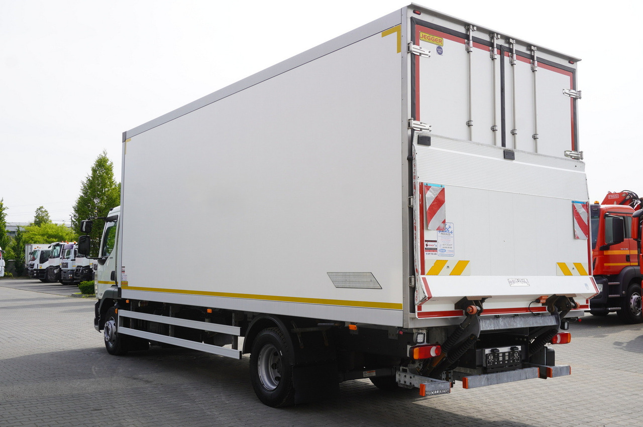 DAF LF 16.260 / Jegger Refrigerator / Carrier Supra 750 / DHOLLANDIA 1500 kg / Sleeper cab - Camião frigorífico: foto 5 DAF LF 16.260 / Jegger Refrigerator / Carrier Supra 750 / DHOLLANDIA 1500 kg / Sleeper cab - Camião frigorífico: foto 5