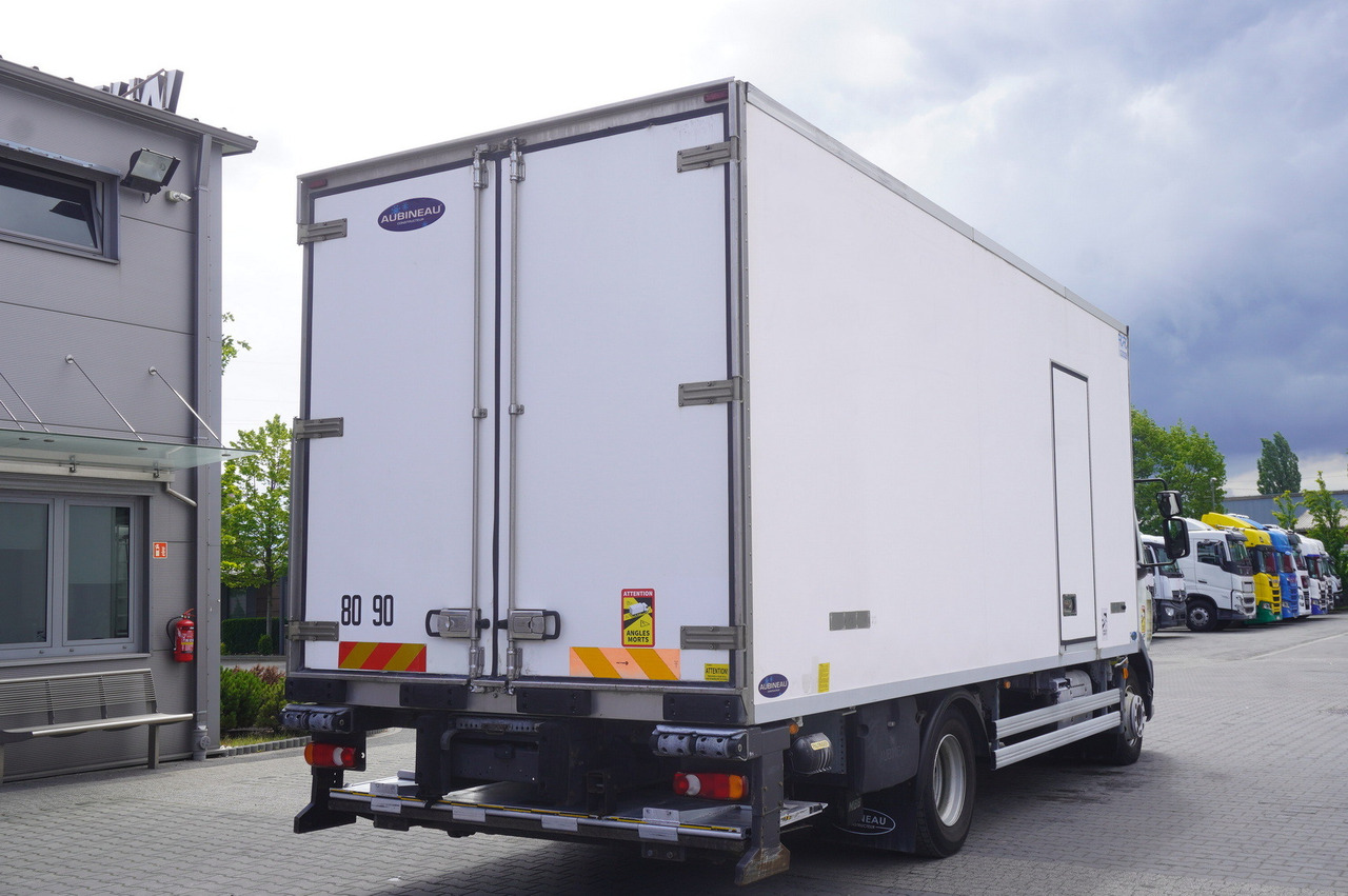 DAF LF 220 / Refrigerator 16 EPAL Multitemp / Carrier Supra 1150 MT / Palfinger 1500 kg - Camião frigorífico: foto 3 DAF LF 220 / Refrigerator 16 EPAL Multitemp / Carrier Supra 1150 MT / Palfinger 1500 kg - Camião frigorífico: foto 3