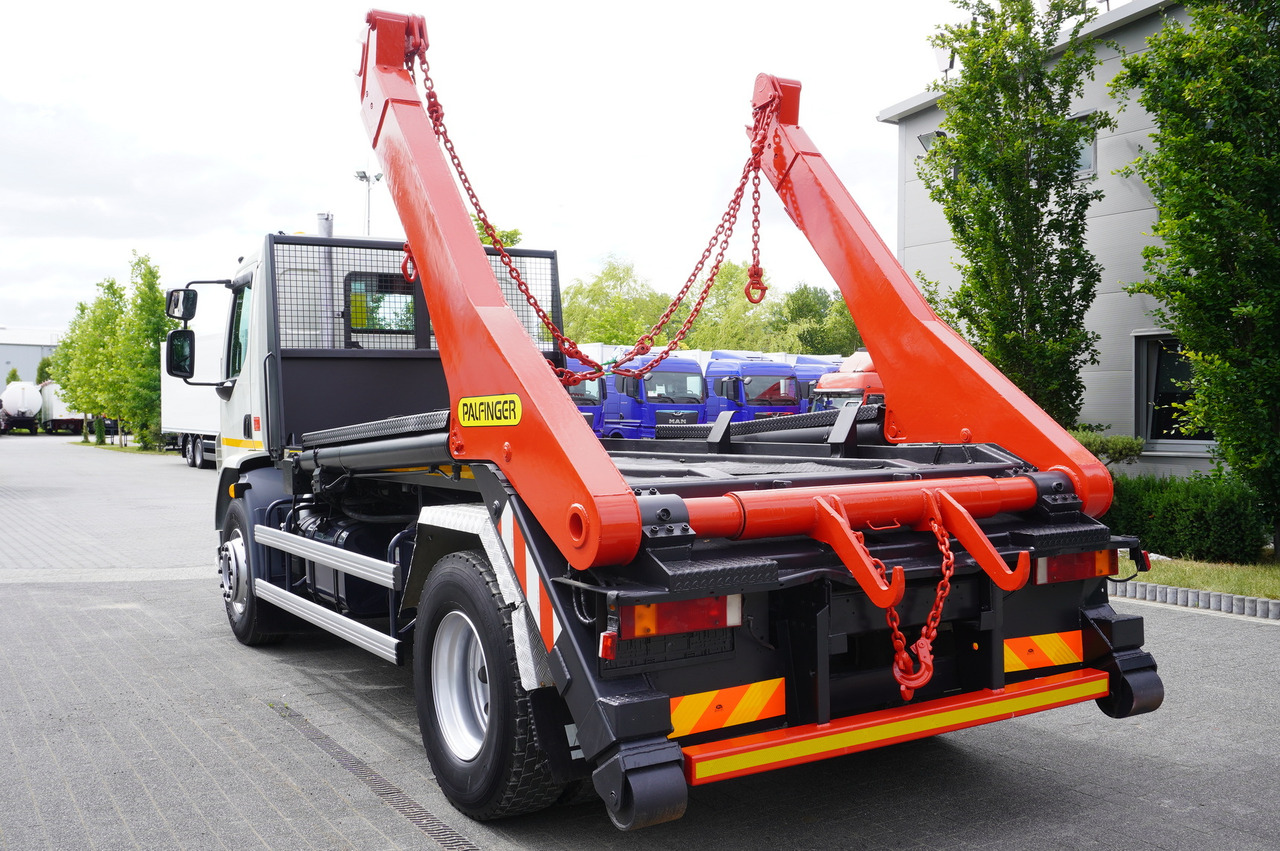 DAF LF 55.220 Skip loader GUIMA PALFINGER M14T - Camião multibenne: foto 4 DAF LF 55.220 Skip loader GUIMA PALFINGER M14T - Camião multibenne: foto 4