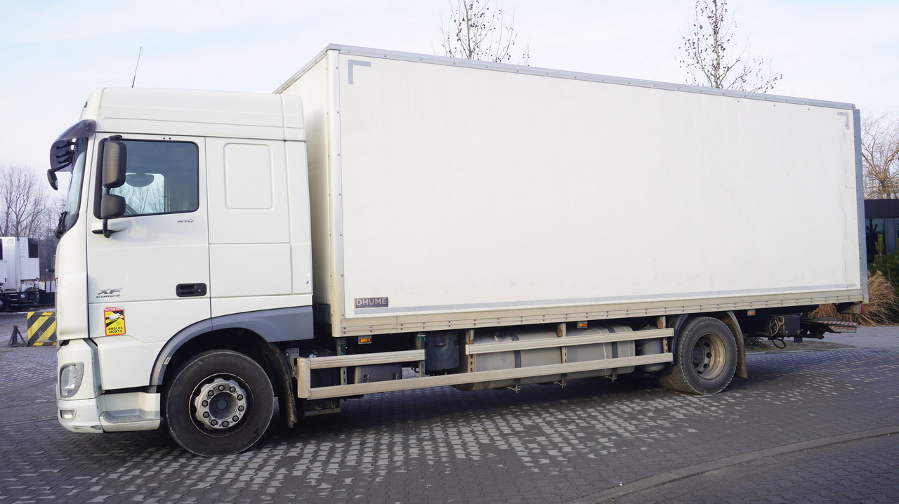 DAF XF 410 EURO 6 /410 HP / 20 EPAL / Dhollandia lift 1500 kg - Camião furgão: foto 3 DAF XF 410 EURO 6 /410 HP / 20 EPAL / Dhollandia lift 1500 kg - Camião furgão: foto 3