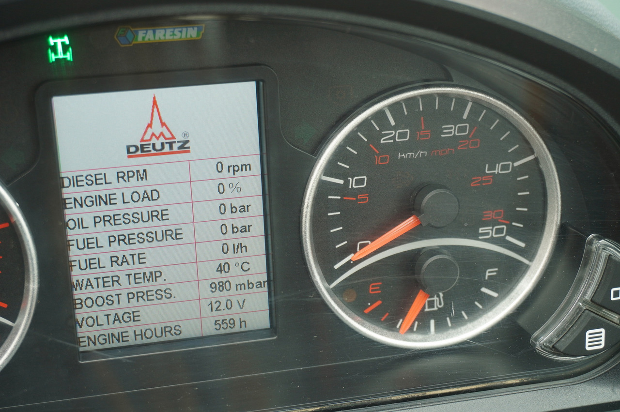 Faresin 730C Classic 55 / NEW / 550 MTH!!! / reach 7 m / joystick - Pá carregadora telescópica: foto 2 Faresin 730C Classic 55 / NEW / 550 MTH!!! / reach 7 m / joystick - Pá carregadora telescópica: foto 2