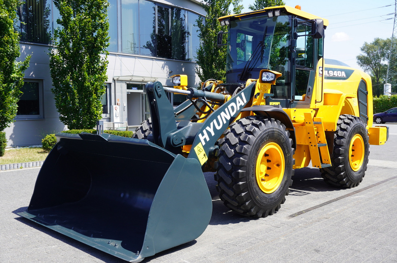 HYUNDAI HL940A articulated loader / year 2021 / weight 13.5t year of production 2021 - Pá carregadora de rodas: foto 4 HYUNDAI HL940A articulated loader / year 2021 / weight 13.5t year of production 2021 - Pá carregadora de rodas: foto 4
