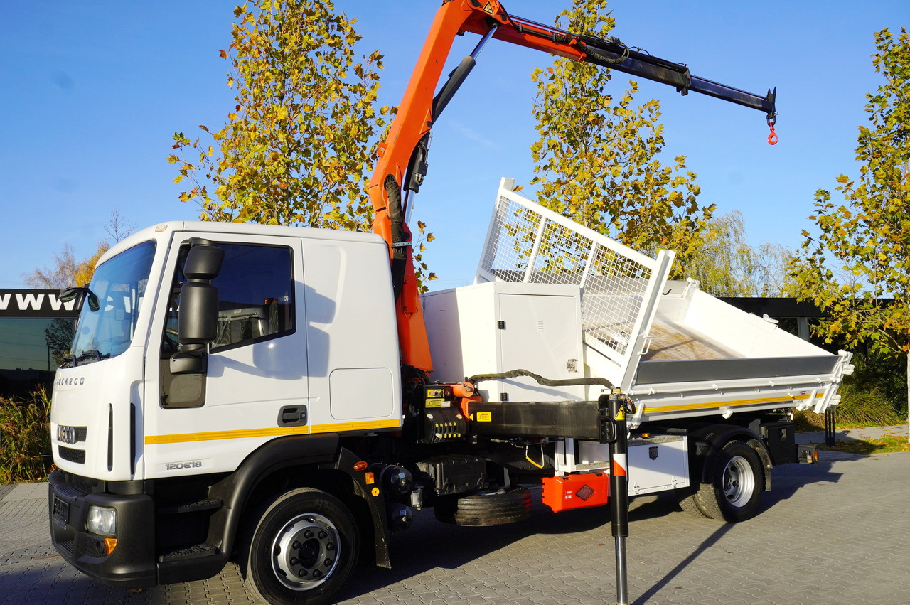 IVECO Eurocargo 120E18 Crane Palfinger / 3-way tipper / sleeper cab - Camião grua: foto 3 IVECO Eurocargo 120E18 Crane Palfinger / 3-way tipper / sleeper cab - Camião grua: foto 3