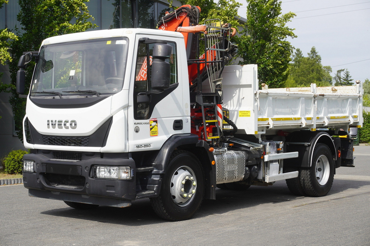 IVECO Eurocargo 160-250 / Fassi F95 crane / 120 tho. km / 3-sided tipper - Camião grua: foto 3 IVECO Eurocargo 160-250 / Fassi F95 crane / 120 tho. km / 3-sided tipper - Camião grua: foto 3