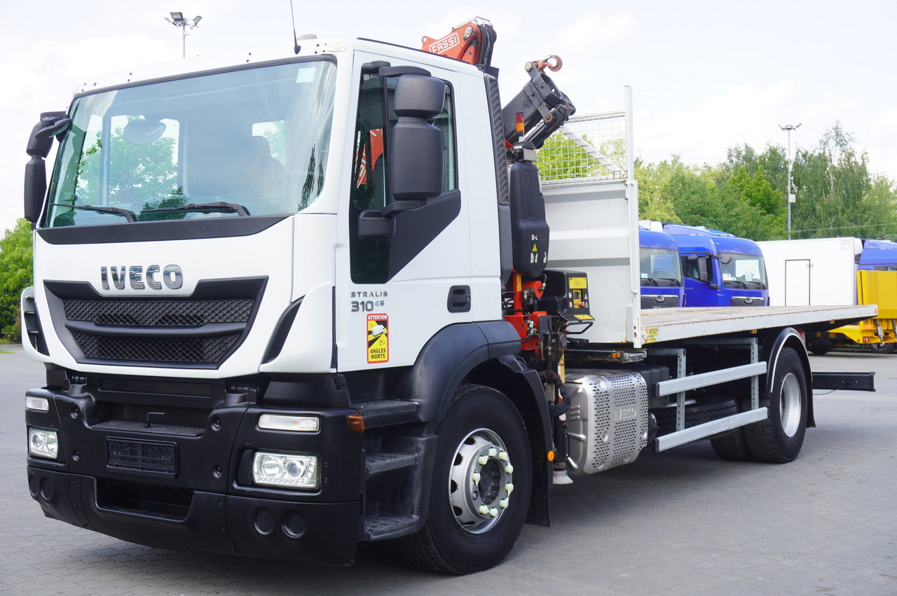 IVECO STRALIS 310 E6 / FASSI F110B / 630 MTH! / 4 t lift cap. / 19 t - Camião de caixa aberta/ Plataforma, Camião grua: foto 3 IVECO STRALIS 310 E6 / FASSI F110B / 630 MTH! / 4 t lift cap. / 19 t - Camião de caixa aberta/ Plataforma, Camião grua: foto 3