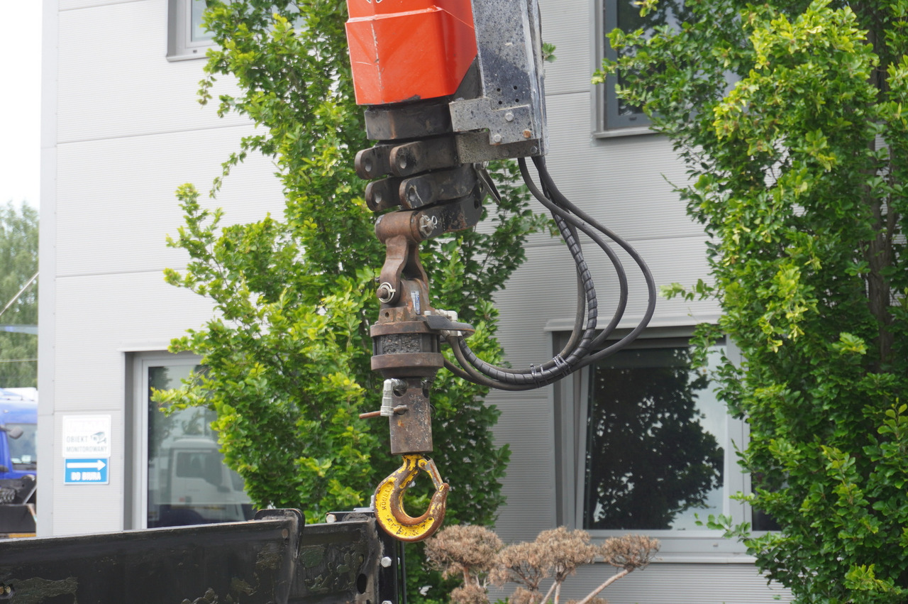 Camião grua IVECO STRALIS 330 E6 / FASSI 195A 8.5 T / 3-side tipper: foto 14 Camião grua IVECO STRALIS 330 E6 / FASSI 195A 8.5 T / 3-side tipper: foto 14