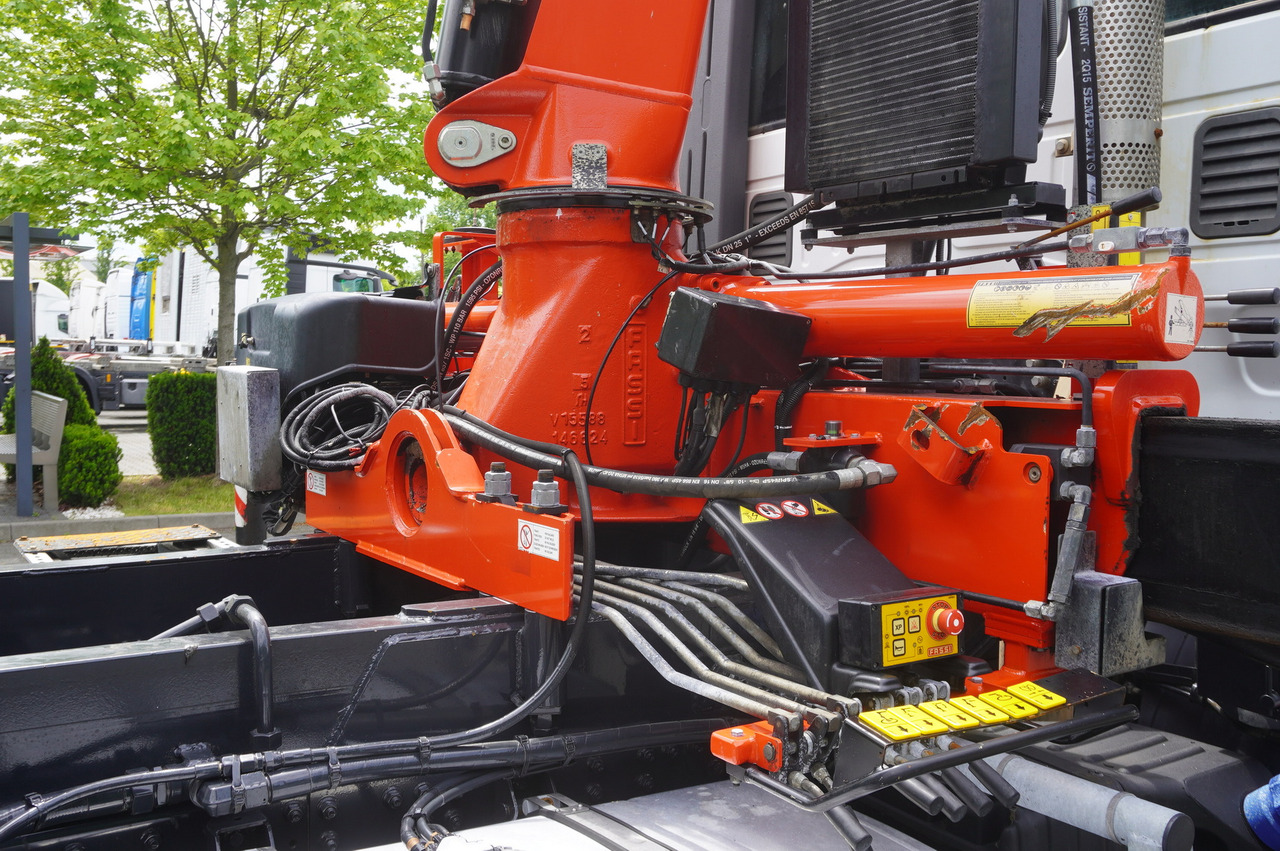Camião basculante, Camião grua IVECO STRALIS 330 E6 / FASSI 195A 8.5 T / 3-side tipper: foto 15