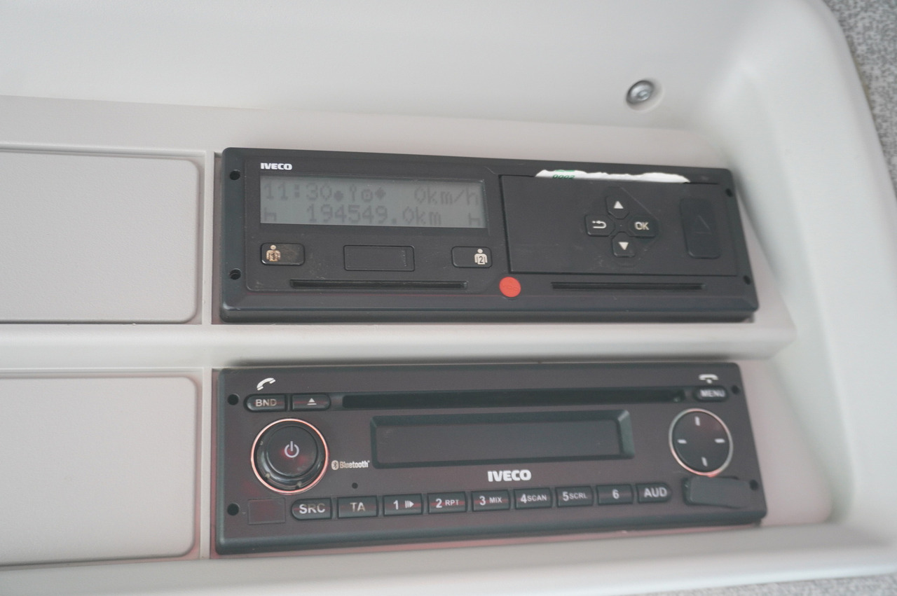 Leasing de IVECO STRALIS 330 E6 / FASSI 195A 8.5 T / 3-side tipper IVECO STRALIS 330 E6 / FASSI 195A 8.5 T / 3-side tipper: foto 28