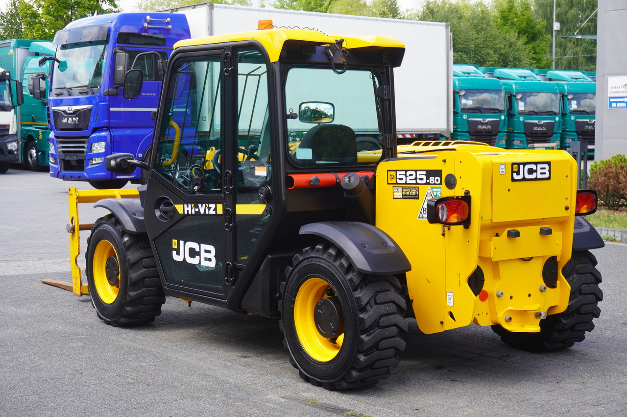 JCB 525-60T5 / 2022 / 860 MTH! / 2.5 T / Reach 6 m / joystick - Pá carregadora telescópica: foto 4 JCB 525-60T5 / 2022 / 860 MTH! / 2.5 T / Reach 6 m / joystick - Pá carregadora telescópica: foto 4