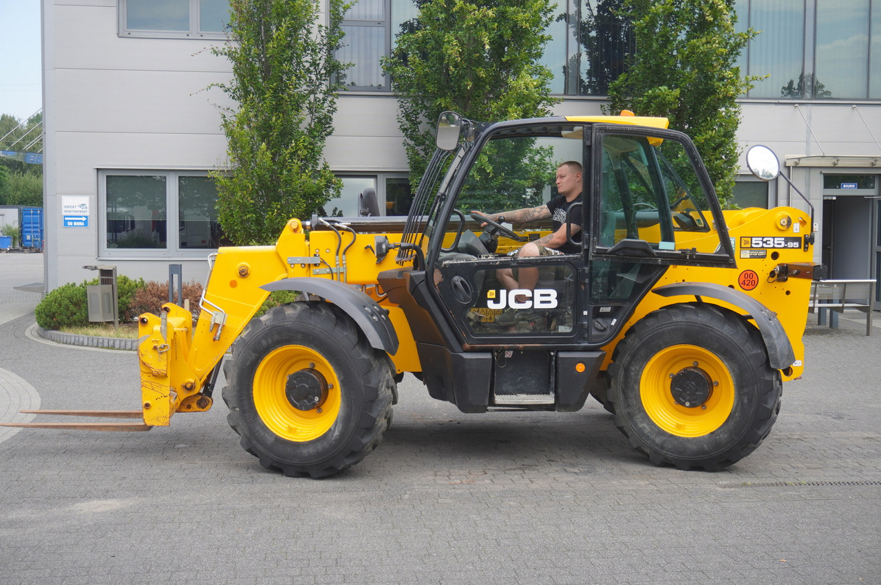 Leasing de JCB 535-95 / 3.5 T / range 9.5 m / joystick / 2021 JCB 535-95 / 3.5 T / range 9.5 m / joystick / 2021: foto 15 Leasing de JCB 535-95 / 3.5 T / range 9.5 m / joystick / 2021 JCB 535-95 / 3.5 T / range 9.5 m / joystick / 2021: foto 15