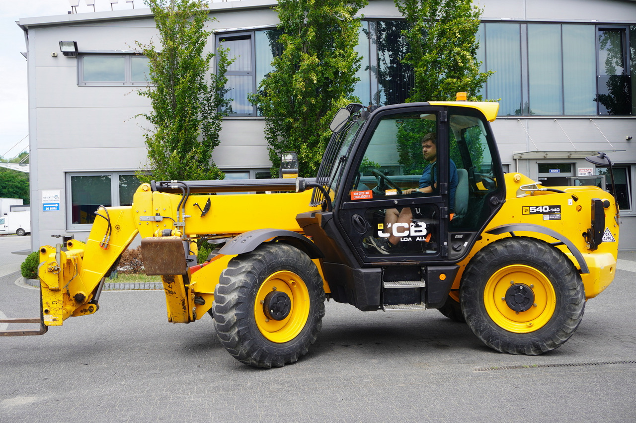 Leasing de JCB 540-140 telescopic loader / 14 m range / 1800 MTH JCB 540-140 telescopic loader / 14 m range / 1800 MTH: foto 8 Leasing de JCB 540-140 telescopic loader / 14 m range / 1800 MTH JCB 540-140 telescopic loader / 14 m range / 1800 MTH: foto 8
