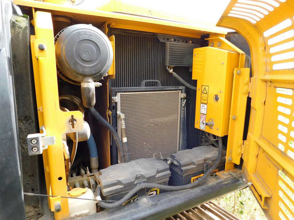 JCB JS 145LC crawler excavator / 4800 MTH - Escavadora de rastos: foto 3 JCB JS 145LC crawler excavator / 4800 MTH - Escavadora de rastos: foto 3