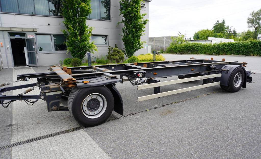 KOGEL BDF Low Deck Mega trailer - Reboque transportador de contêineres/ Caixa móvel: foto 1 KOGEL BDF Low Deck Mega trailer - Reboque transportador de contêineres/ Caixa móvel: foto 1