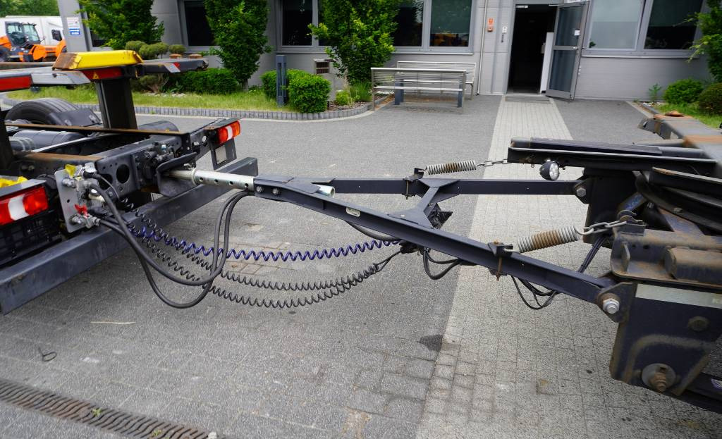 KOGEL BDF Low Deck Mega trailer - Reboque transportador de contêineres/ Caixa móvel: foto 4 KOGEL BDF Low Deck Mega trailer - Reboque transportador de contêineres/ Caixa móvel: foto 4