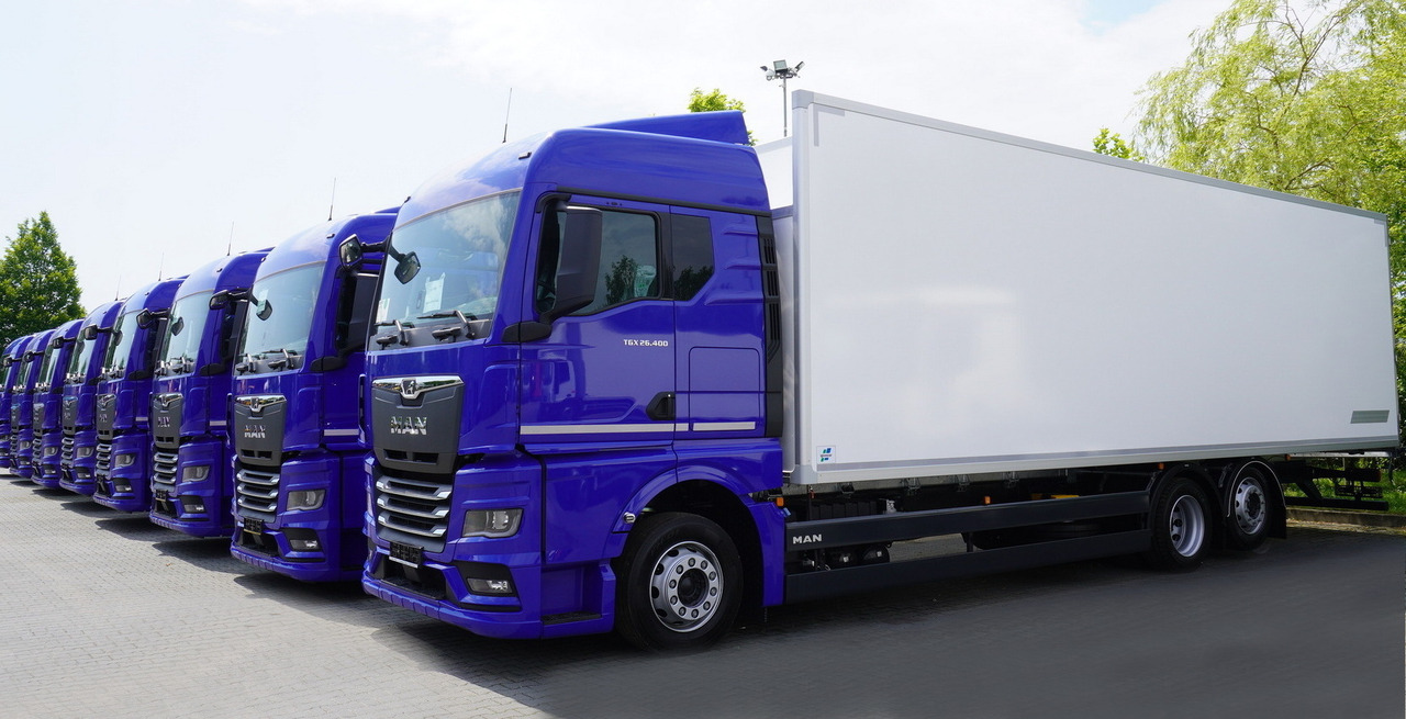MAN New MAN TGX 26.400 / NEW IGLOOCAR refrigerator 23 pallets / 6×2 / 2024 / 10 units - Camião isotérmico: foto 4 MAN New MAN TGX 26.400 / NEW IGLOOCAR refrigerator 23 pallets / 6×2 / 2024 / 10 units - Camião isotérmico: foto 4