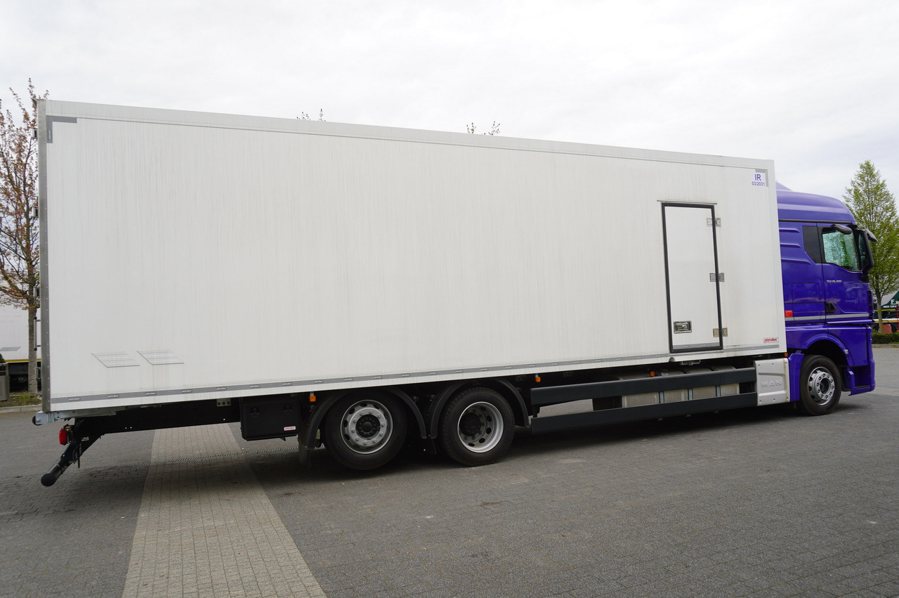 MAN New MAN TGX 26.400 / New Isotherm Plandex 23 Pallets / Warranty - Camião furgão: foto 2 MAN New MAN TGX 26.400 / New Isotherm Plandex 23 Pallets / Warranty - Camião furgão: foto 2