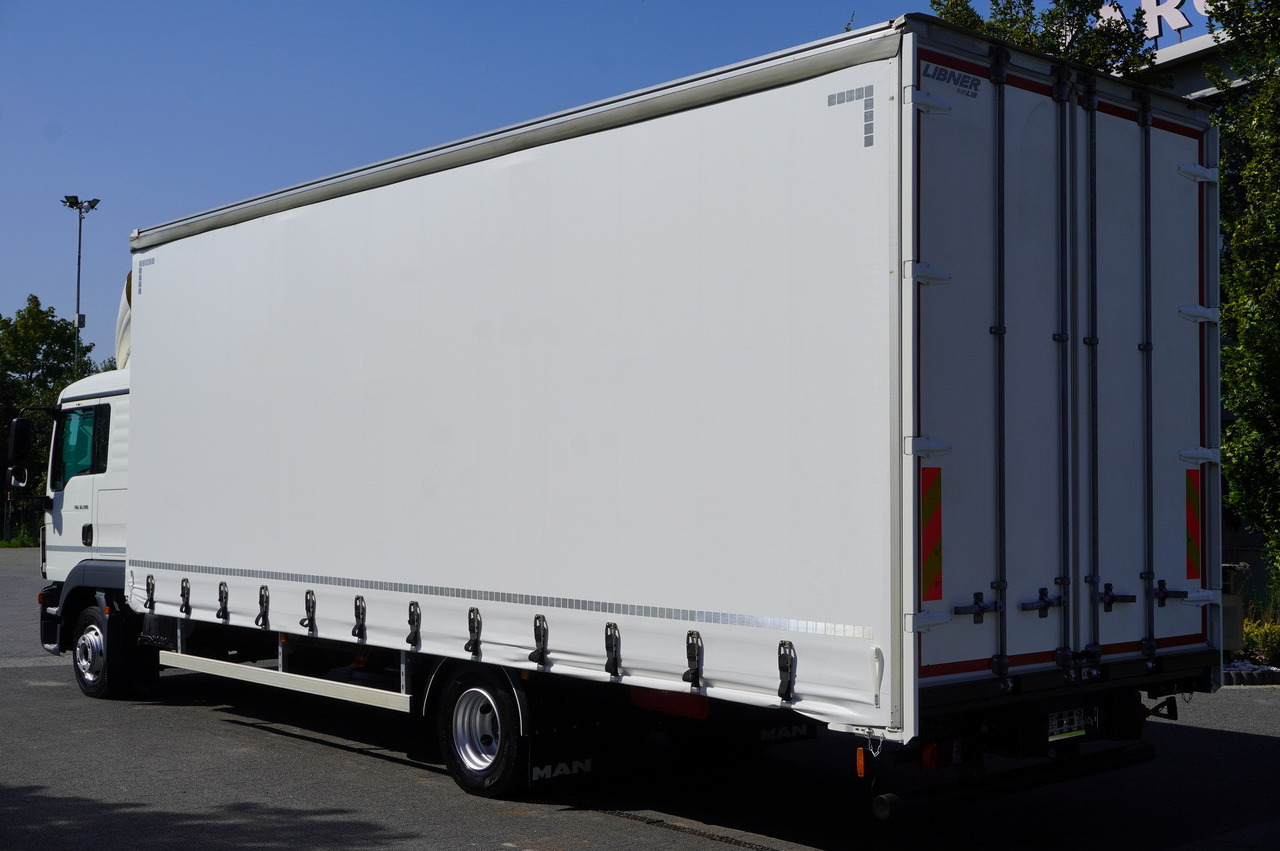 MAN TGL 12.190 / Curtainsider 19 EPAL / Sleeper cab - Camião de lona: foto 3 MAN TGL 12.190 / Curtainsider 19 EPAL / Sleeper cab - Camião de lona: foto 3