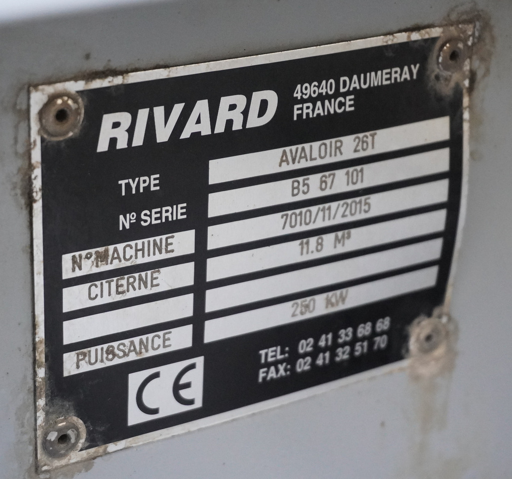 Caminhão limpa fossa MAN TGM 26.340 E6 / RIVARD sewage cleaner 11.8 m3 / 170 tho. km / steered axle: foto 9