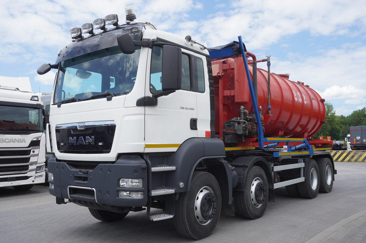 MAN TGS 35.400 8 × 4 E5 / HYVA HOOK LIFT 32.56 SE / Septic barrel 13000 L - Cisterna de chorume: foto 2 MAN TGS 35.400 8 × 4 E5 / HYVA HOOK LIFT 32.56 SE / Septic barrel 13000 L - Cisterna de chorume: foto 2