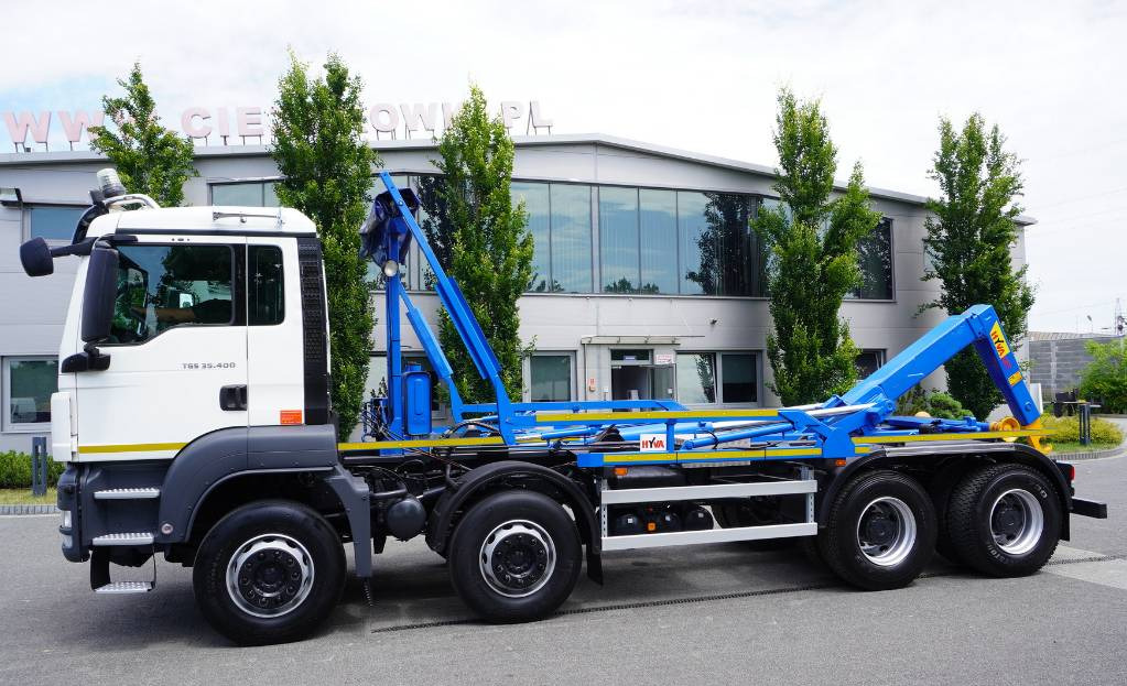 MAN TGS 35.400 8×4 HYVA LIFT 32.56 SE hooklift - Camião polibenne: foto 2 MAN TGS 35.400 8×4 HYVA LIFT 32.56 SE hooklift - Camião polibenne: foto 2