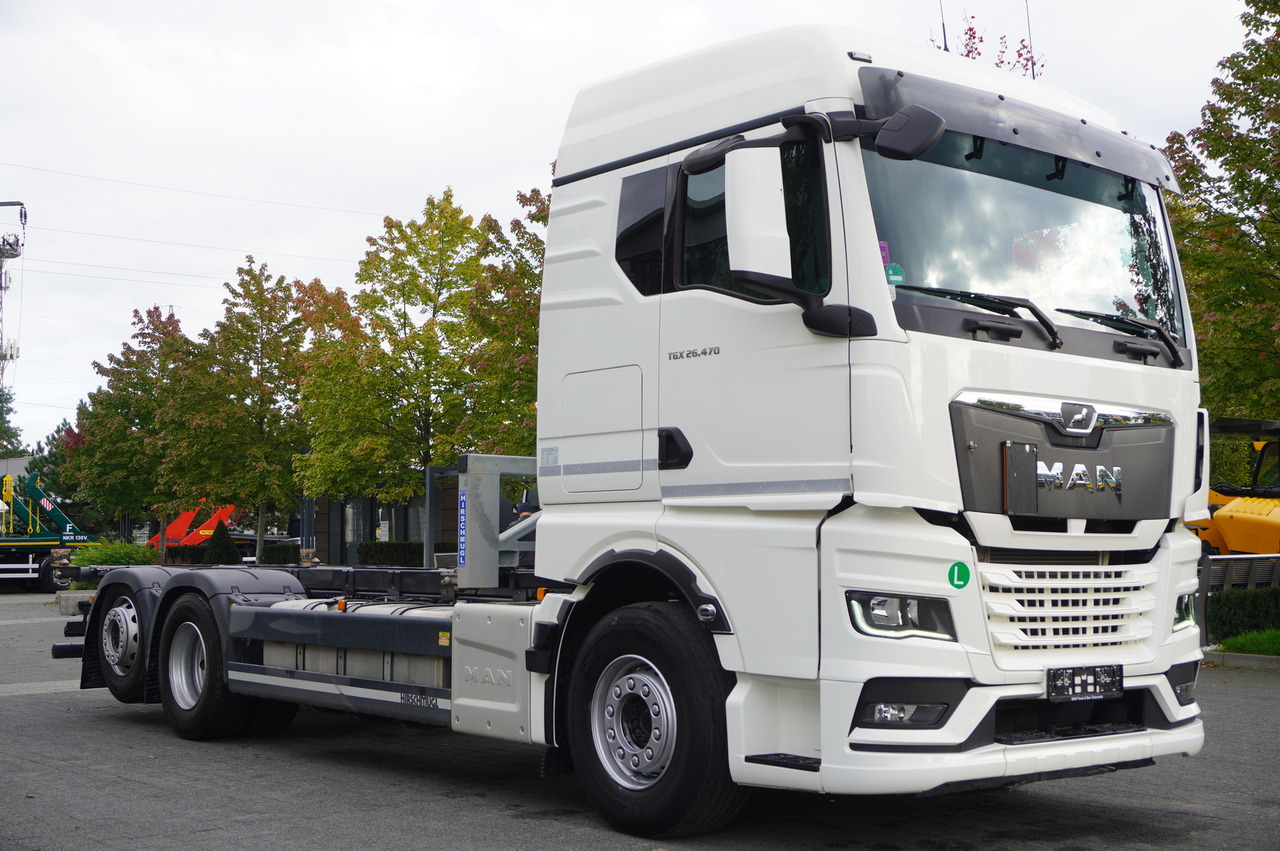 MAN TGX 26.470 6x2 COINTAINERKIPPER HYVA HIRMSCHLING / 200 tho. km! - Camião basculante: foto 4 MAN TGX 26.470 6x2 COINTAINERKIPPER HYVA HIRMSCHLING / 200 tho. km! - Camião basculante: foto 4