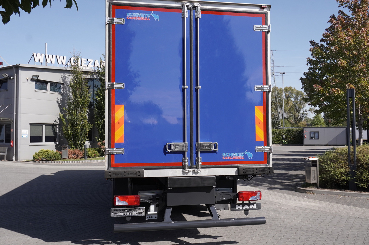 MAN TGX 26.500 E6 XXL / Schmitz 19 pallets / Thermoking / steering axle - Camião frigorífico: foto 4 MAN TGX 26.500 E6 XXL / Schmitz 19 pallets / Thermoking / steering axle - Camião frigorífico: foto 4