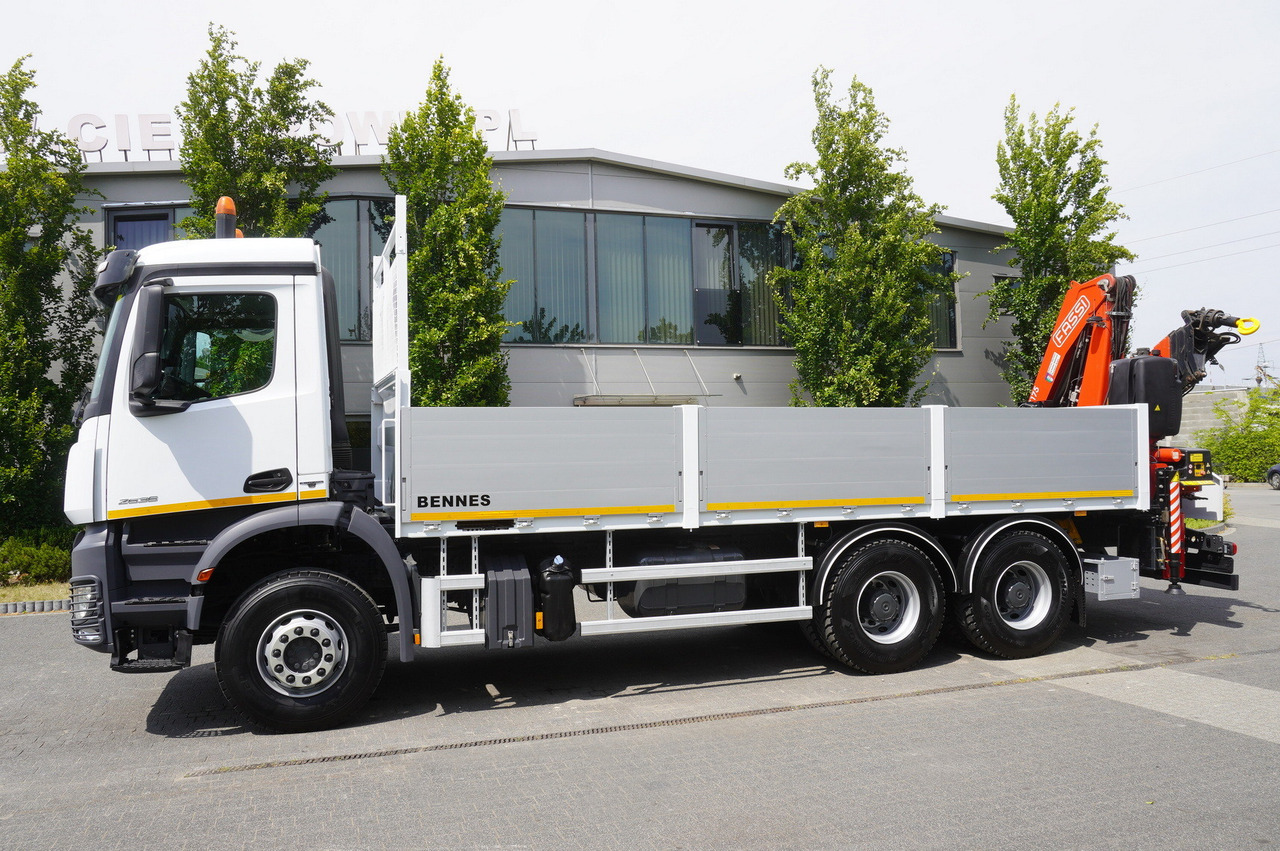 MERCEDES-BENZ AROCS 2636 Flatbed / HDS FASSI F175 7.7 T / 150,000 km - Camião grua: foto 5 MERCEDES-BENZ AROCS 2636 Flatbed / HDS FASSI F175 7.7 T / 150,000 km - Camião grua: foto 5