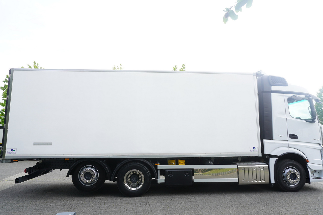 MERCEDES-BENZ Actros 2543 / Lecapitaine Refrigerator Multitemperature / Carrier Supra 950 MT - Camião frigorífico: foto 5 MERCEDES-BENZ Actros 2543 / Lecapitaine Refrigerator Multitemperature / Carrier Supra 950 MT - Camião frigorífico: foto 5
