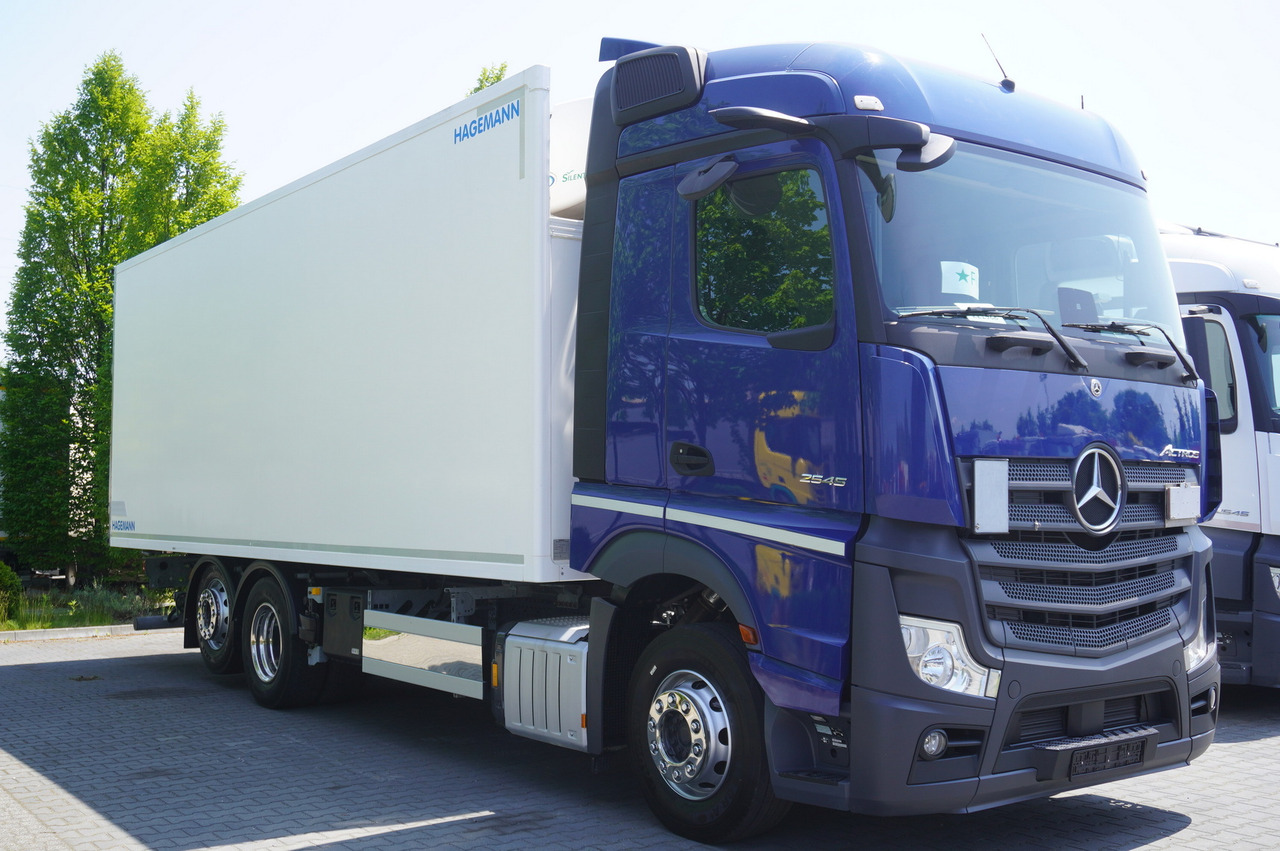 MERCEDES-BENZ Actros 2545 / 2021 / Hagemann refrigerator Multitemperature - Camião frigorífico: foto 5 MERCEDES-BENZ Actros 2545 / 2021 / Hagemann refrigerator Multitemperature - Camião frigorífico: foto 5