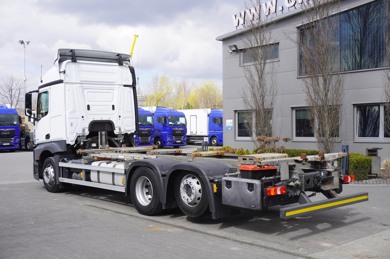 MERCEDES-BENZ Actros 2545 6×2 MP5 / ADR / several units - Camião transportador de contêineres/ Caixa móvel: foto 3 MERCEDES-BENZ Actros 2545 6×2 MP5 / ADR / several units - Camião transportador de contêineres/ Caixa móvel: foto 3