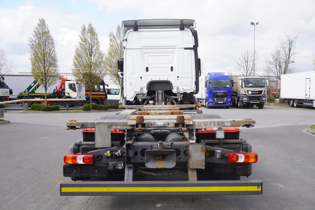 MERCEDES-BENZ Actros 2545 6×2 MP5 / ADR / several units - Camião transportador de contêineres/ Caixa móvel: foto 4 MERCEDES-BENZ Actros 2545 6×2 MP5 / ADR / several units - Camião transportador de contêineres/ Caixa móvel: foto 4